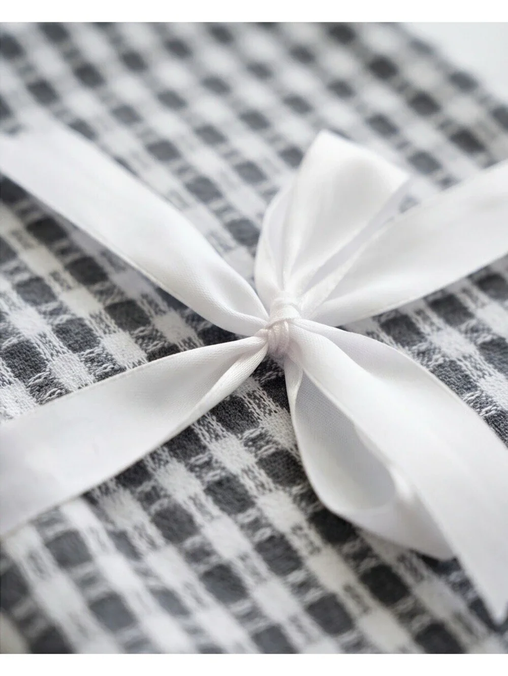 Set of 2 Gray White Checkered Waffle Weave Cotton Kitchen Towels NWOT